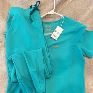 Figs Aqua Blue Scrub Set